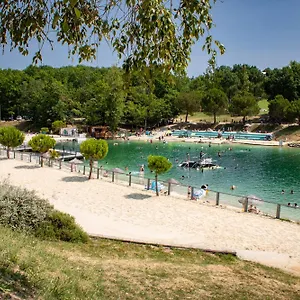 Village de vacances Terres De France - Les Hameaux Des Lacs, Monclar-de-Quercy